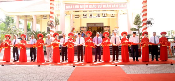 HCMC supports Long An VND27 billion to build two cultural works